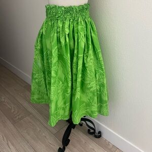 Handmade Vintage Hawaiian Green Floral Women's Skirt Size M-L